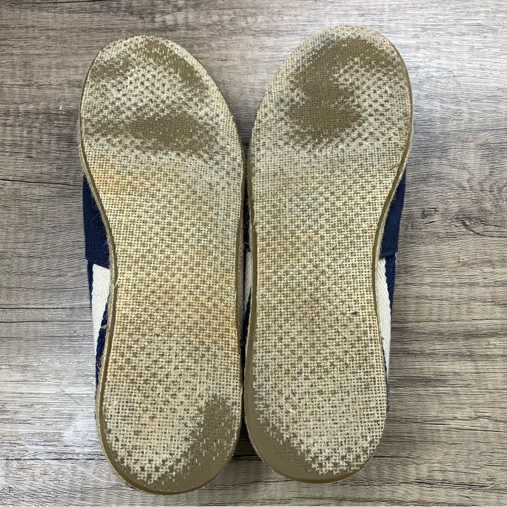 TOMS~Women’s~Navy/Ivory Stripe Espadrille Canvas Flats~Size 9 - Picture 8 of 9